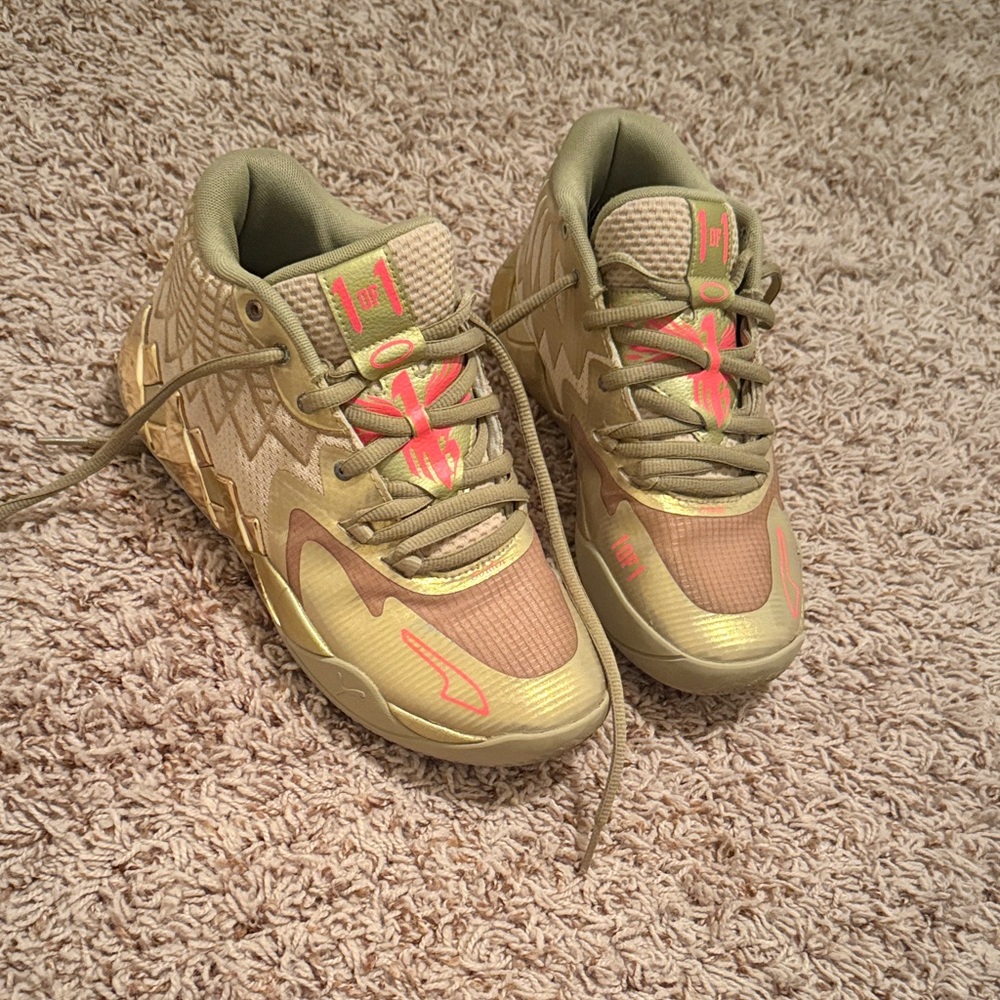 Puma Kids Gold and Neon Pink Sneakers